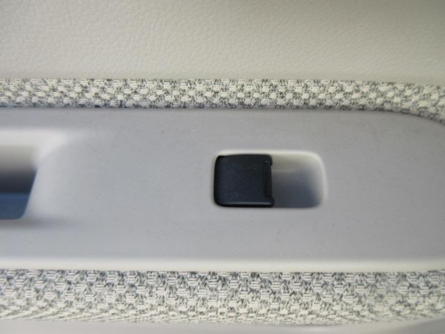 アルトラパン Ｘ　２ＷＤ　ＣＶＴ　ナビ　バックカメラ（18枚目）