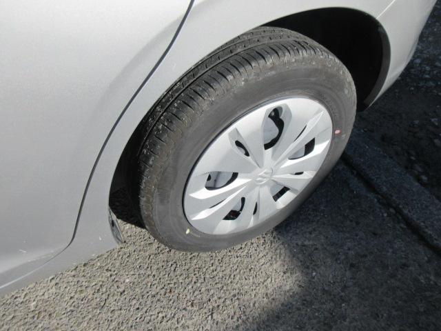 スイフト ＸＧ　衝突被害軽減ブレーキ　後退時ブレーキサポート　ＬＥＤヘッドランプ　電動格納式リモコンドアミラー　タコメーター　運転席助手席シートヒーター　オートライトスイッチ　クルーズコントロール（12枚目）