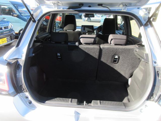 スイフト ＸＧ　衝突被害軽減ブレーキ　後退時ブレーキサポート　ＬＥＤヘッドランプ　電動格納式リモコンドアミラー　タコメーター　運転席助手席シートヒーター　オートライトスイッチ　クルーズコントロール（32枚目）