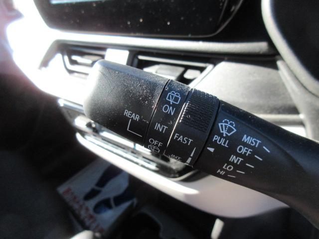 スイフト ＸＧ　衝突被害軽減ブレーキ　後退時ブレーキサポート　ＬＥＤヘッドランプ　電動格納式リモコンドアミラー　タコメーター　運転席助手席シートヒーター　オートライトスイッチ　クルーズコントロール（66枚目）