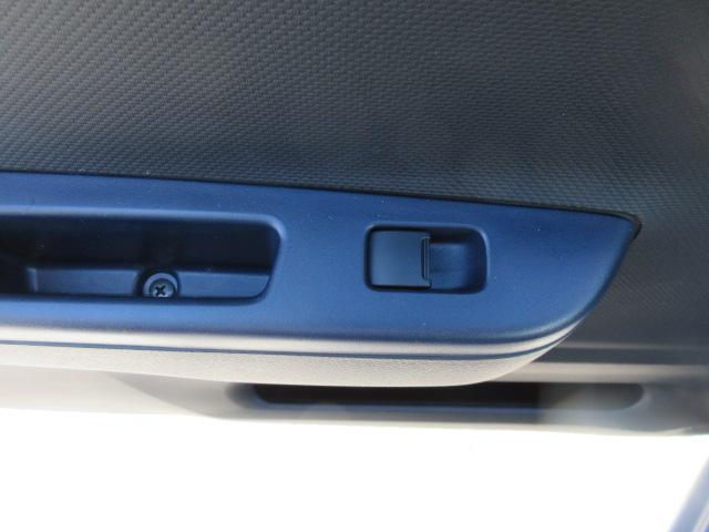 アルト ＨＹＢＲＩＤ　Ｓ　３型　衝突被害軽減ブレーキ　後退時ブレーキサポート　オートライトスイッチ　ステアリングオーディオスイッチ　運転席シートヒーター　アイドリングストップ（16枚目）