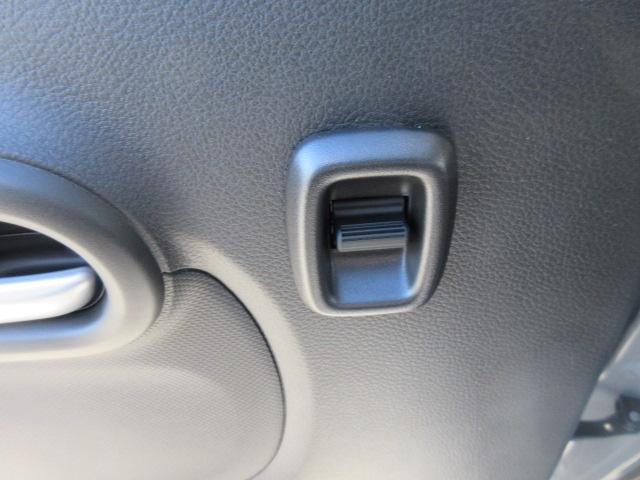 アルト ＨＹＢＲＩＤ　Ｓ　３型　衝突被害軽減ブレーキ　後退時ブレーキサポート　オートライトスイッチ　ステアリングオーディオスイッチ　運転席シートヒーター　アイドリングストップ（30枚目）