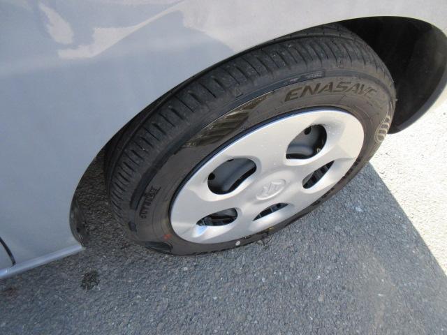 アルト ＨＹＢＲＩＤ　Ｓ　３型　衝突被害軽減ブレーキ　後退時ブレーキサポート　オートライトスイッチ　ステアリングオーディオスイッチ　運転席シートヒーター　アイドリングストップ（52枚目）