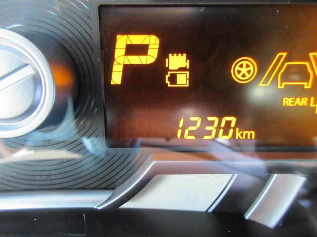 アルト ＨＹＢＲＩＤ　Ｓ　３型　衝突被害軽減ブレーキ　後退時ブレーキサポート　オートライトスイッチ　ステアリングオーディオスイッチ　運転席シートヒーター　アイドリングストップ（69枚目）