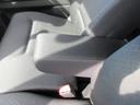 FX 4型 衝突被害軽減ブレーキ 後退時ブレーキサポート スモークガラス AM/FMラジオ付CDプレーヤー オートエアコン オートライト 運転席シートヒーター タコメーター エンジンプッシュスタート(25枚目)