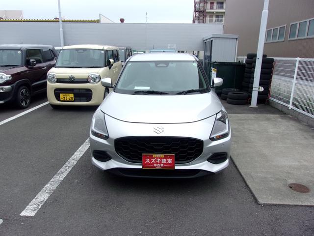 スイフト ＸＧ　衝突被害軽減ブレーキ　キーレスエントリー　キーレスプッシュスタートシステム　パワーウインドー　マニュアルエアコン　衝突安全ボディ　電動格納ドアミラー（4枚目）