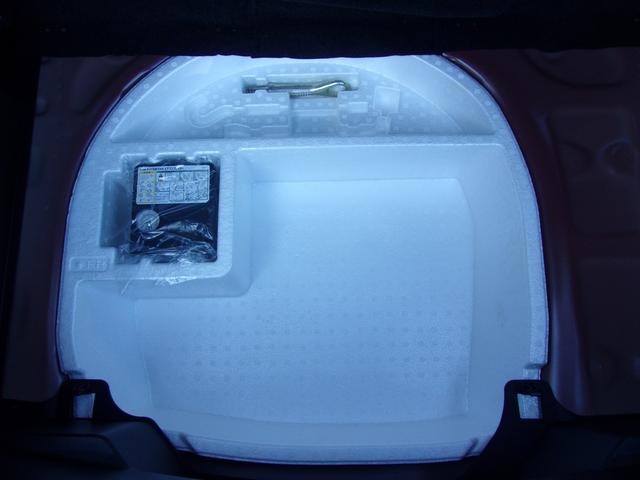 フロンクス １型　衝突被害軽減ブレーキ　キーレスエントリー　キーレスプッシュスタートシステム　パワーウインドー　オートエアコン　衝突安全ボディ　電動格納ドアミラー（11枚目）