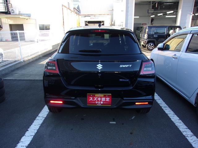スイフト ＨＹＢＲＩＤ　ＭＺ　衝突被害軽減ブレーキ　キーレスエントリー　キーレスプッシュスタートシステム　パワーウインドー　オートエアコン　衝突安全ボディ　電動格納ドアミラー（6枚目）