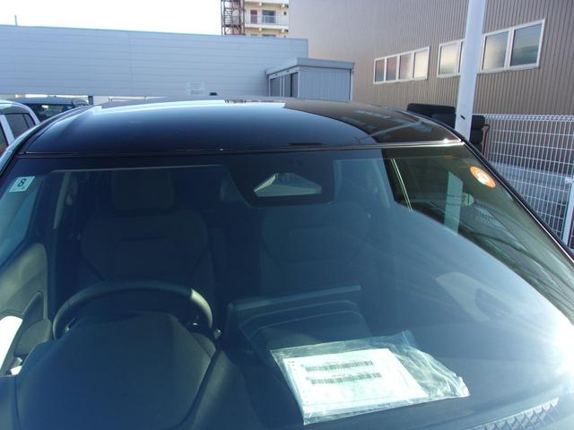 スイフト ＨＹＢＲＩＤ　ＭＺ　衝突被害軽減ブレーキ　キーレスエントリー　キーレスプッシュスタートシステム　パワーウインドー　オートエアコン　衝突安全ボディ　電動格納ドアミラー（16枚目）