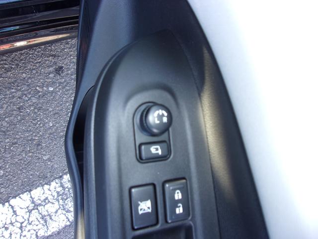 スイフト ＨＹＢＲＩＤ　ＭＺ　衝突被害軽減ブレーキ　キーレスエントリー　キーレスプッシュスタートシステム　パワーウインドー　オートエアコン　衝突安全ボディ　電動格納ドアミラー（27枚目）