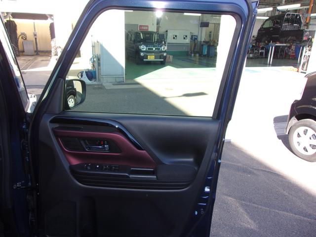 スペーシアカスタム カスタム　ＨＹＢＲＩＤ　ＸＳターボ　衝突被害軽減ブレーキ　キーレスエントリー　キーレスプッシュスタートシステム　パワーウインドー　オートエアコン　衝突安全ボディ　電動格納ドアミラー（27枚目）