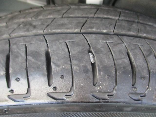 ワゴンR FX 4型 衝突被害軽減ブレーキ オートライト プッシュスタート シートヒーター オートエアコン リアパーキングセンサー CDステレオ 衝突被害軽減システム 横滑り防止機能 衝突安全ボディ 盗難防止システム(11枚目)