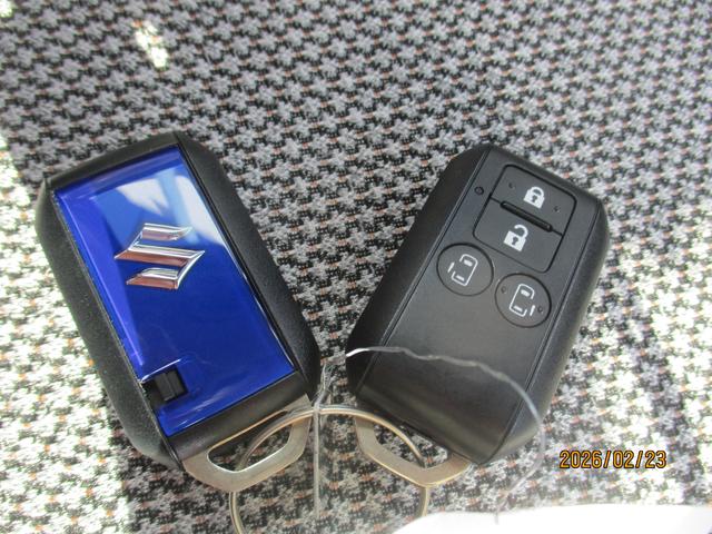 ワゴンＲスマイル ＨＹＢＲＩＤ　Ｘ　３型　衝突被害軽減ブレーキ　全方位モニターカメラ　オートライト　Ｂｌｕｅｔｏｏｔｈ　後席両側パワースライドドア　純正ナビ　プッシュスタート　シートヒーター　オートエアコン　スズキセーフティーサポート　アイドリングストップ（68枚目）