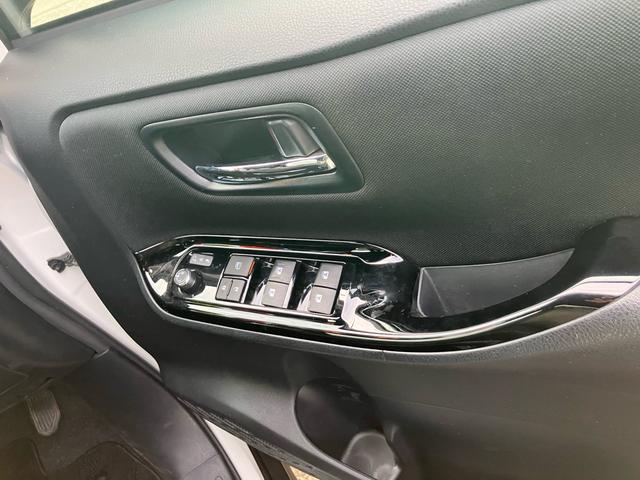 ヴォクシー ZS 煌II 9インチナビTV 両側オートスライドドア 12インチフリップダウンモニター トヨタセーフティセンス LEDヘッドライト バックガイドモニター ETC クルーズコントロール キャプテンシート キーフリー(22枚目)