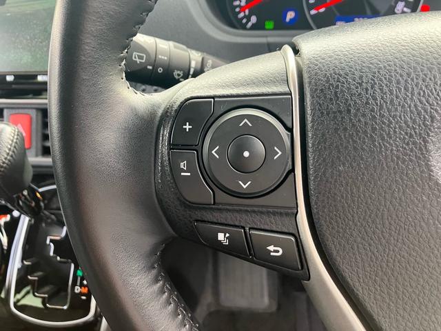 ヴォクシー ZS 煌II 9インチナビTV 両側オートスライドドア 12インチフリップダウンモニター トヨタセーフティセンス LEDヘッドライト バックガイドモニター ETC クルーズコントロール キャプテンシート キーフリー(29枚目)