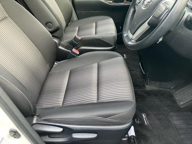 ヴォクシー ZS 煌II 9インチナビTV 両側オートスライドドア 12インチフリップダウンモニター トヨタセーフティセンス LEDヘッドライト バックガイドモニター ETC クルーズコントロール キャプテンシート キーフリー(41枚目)