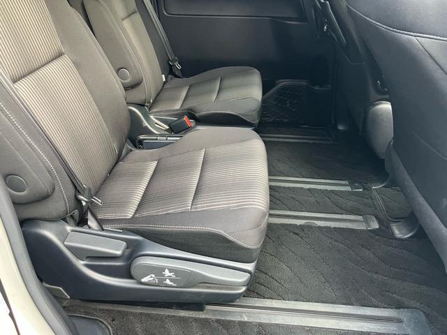 ヴォクシー ZS 煌II 9インチナビTV 両側オートスライドドア 12インチフリップダウンモニター トヨタセーフティセンス LEDヘッドライト バックガイドモニター ETC クルーズコントロール キャプテンシート キーフリー(47枚目)
