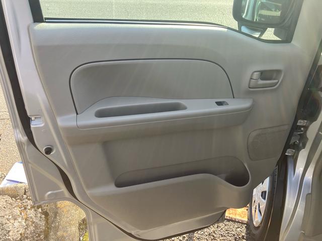 ミニキャブバン G 走行6千キロ ナビフルセグTV Eアシスト DVD CD ブルートゥース ETC キーレス(47枚目)