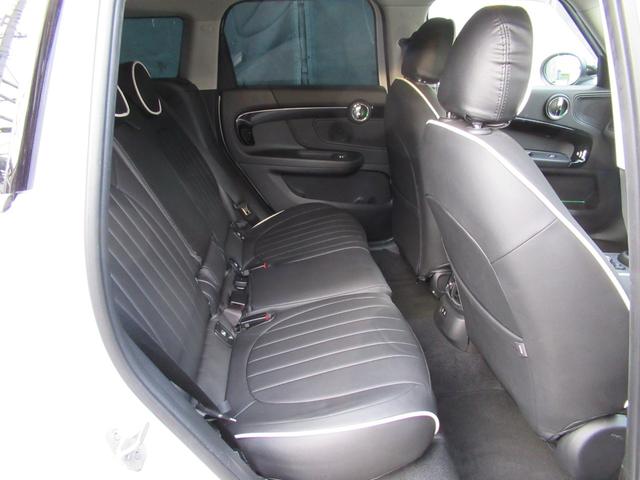 ＭＩＮＩ クーパーＤ　クロスオーバー　オール４　純正ナビ　バックカメラ　パワーバックドア　ＬＥＤヘッドライト　ワンオーナー　黒革調シートカバー　禁煙車　ＥＴＣ　４ＷＤ　ブラックアルミホイール　ルーフレール（36枚目）