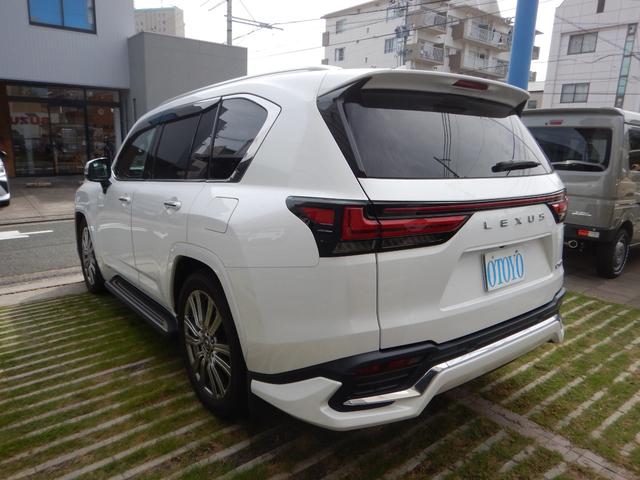 ＬＸ ＬＸ６００　エグゼクティブ　モデリスタエアロセット　純正ナビ　ディスクプレイヤー　リアエンター　デジタルミラー　マークレビンソン　ＥＴＣ２．０　サンルーフ　本革シート　パンテーラセキュリティ　ルーフレール　禁煙車　ワンオーナー（8枚目）