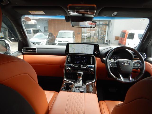 ＬＸ ＬＸ６００　エグゼクティブ　モデリスタエアロセット　純正ナビ　ディスクプレイヤー　リアエンター　デジタルミラー　マークレビンソン　ＥＴＣ２．０　サンルーフ　本革シート　パンテーラセキュリティ　ルーフレール　禁煙車　ワンオーナー（20枚目）