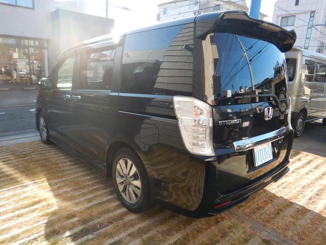 ステップワゴンスパーダ Z 純正8インチナビ フルセグTV バックカメラ ドラレコ前後 ETC 両側電動スライドドア HIDヘッドライト スマートキー クルーズコントロール 禁煙車 ワンオーナー 8人乗り(8枚目)