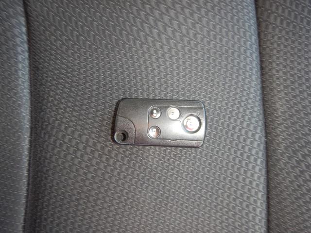 ステップワゴンスパーダ Z 純正8インチナビ フルセグTV バックカメラ ドラレコ前後 ETC 両側電動スライドドア HIDヘッドライト スマートキー クルーズコントロール 禁煙車 ワンオーナー 8人乗り(34枚目)