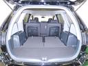 セカンドシートを倒せば、大きなラゲージスペースになりますよ。大きなお荷物など様々な用途に使えてとても便利ですよ♪
