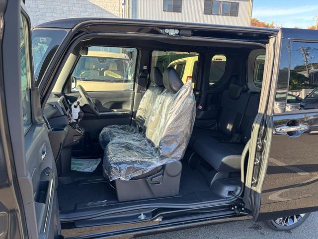 タント カスタムRS パノラマモニター・ステアリングスイッチ・両側パワースライドドア・LEDヘッドライト・届出済未使用車(4枚目)