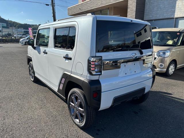 タフト Ｇ　ダーククロムベンチャー　特別仕様車　　スマートアシスト　ＬＥＤヘッドランプ　スカイフィールトップ　運転席・助手席シートヒーター　電動パーキングブレーキ　バックモニター　届出済未使用車（3枚目）