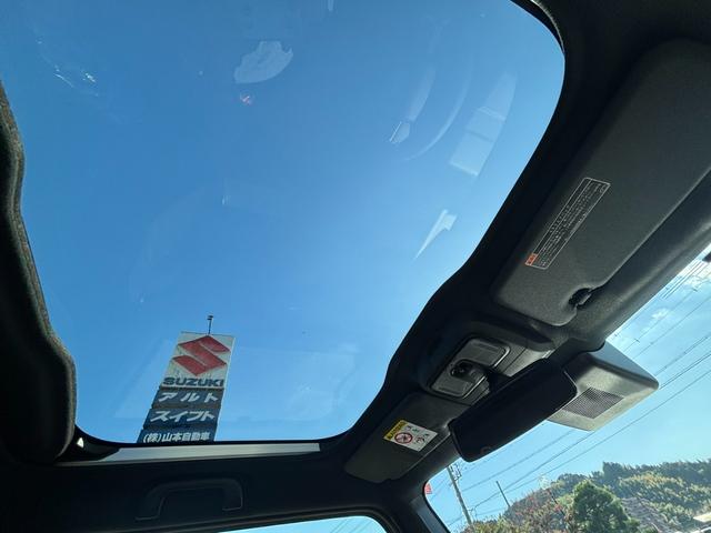 タフト Ｇ　ダーククロムベンチャー　特別仕様車　　スマートアシスト　ＬＥＤヘッドランプ　スカイフィールトップ　運転席・助手席シートヒーター　電動パーキングブレーキ　バックモニター　届出済未使用車（7枚目）