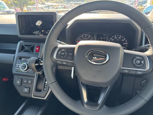 タフト Ｇ　ダーククロムベンチャー　特別仕様車　　スマートアシスト　ＬＥＤヘッドランプ　スカイフィールトップ　運転席・助手席シートヒーター　電動パーキングブレーキ　バックモニター　届出済未使用車（9枚目）