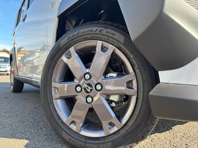 タフト Ｇ　ダーククロムベンチャー　特別仕様車　　スマートアシスト　ＬＥＤヘッドランプ　スカイフィールトップ　運転席・助手席シートヒーター　電動パーキングブレーキ　バックモニター　届出済未使用車（10枚目）