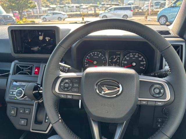 タフト Ｇ　ダーククロムベンチャー　特別仕様車　　スマートアシスト　ＬＥＤヘッドランプ　スカイフィールトップ　運転席・助手席シートヒーター　電動パーキングブレーキ　バックモニター　届出済未使用車（13枚目）