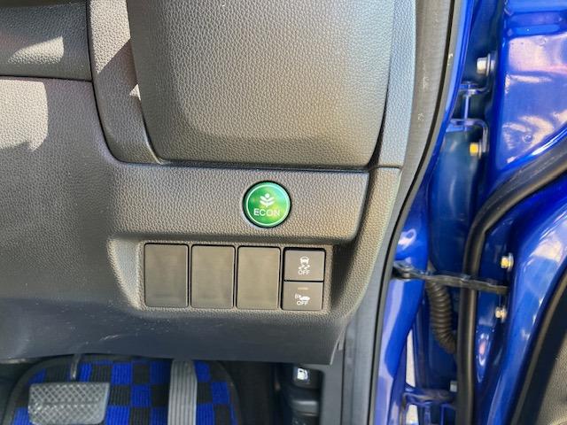 フィットハイブリッド Ｌパッケージ（11枚目）