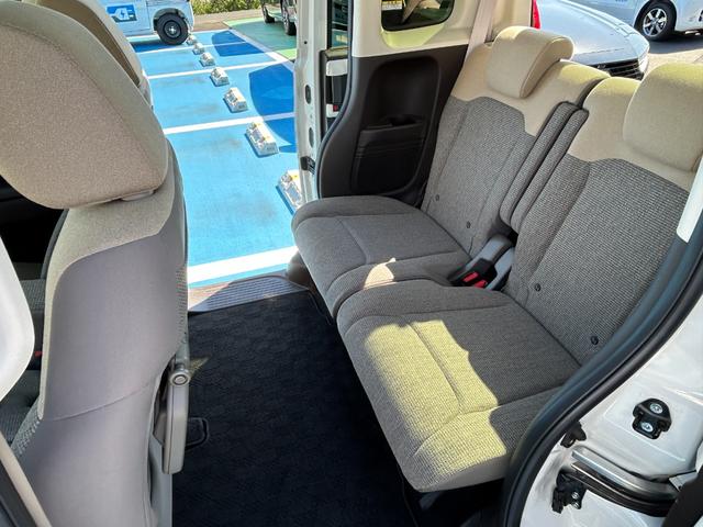 N-BOX L Hondaセンシング 純正メモリナビ ETC 禁煙車 ワンオーナー リア左側パワースライドドア 運転席助手席シートヒーター 充電用USBジャック ロールサンシェード フルLEDヘッドライト ドラレコ付(18枚目)