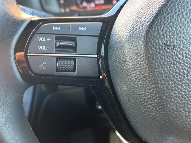 ステップワゴン スパーダ　ＨｏｎｄａＣＯＮＮＥＣＴナビ　ＥＴＣ　禁煙車　ワンオーナー　Ｈｏｎｄａセンシング　マルチビューカメラシステム　トリプルゾーンコントロールフルオートエアコン　１６インチアルミ　２列目オットマン　４ＷＤ（32枚目）