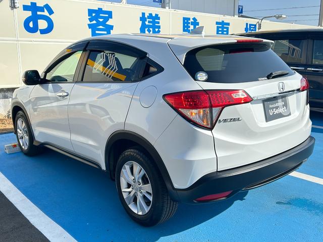 ヴェゼル Ｘ・ホンダセンシング　純正メモリナビ　禁煙車　ワンオーナー　ＬＥＤヘッドライト　ハロゲンフォグ　１６インチアルミホイール　前席用ｉ－サイドエアバッグ・サイドカーテンエアバッグ　Ｈｏｎｄａセンシング　Ｒカメ　ＬＥＤランプ（12枚目）