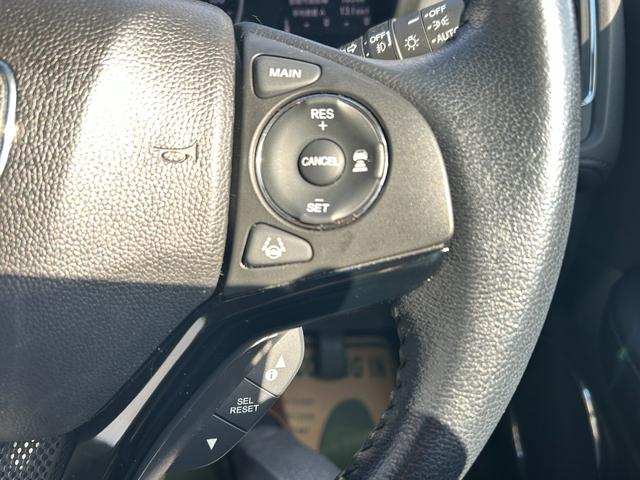 ヴェゼル Ｘ・ホンダセンシング　純正メモリナビ　禁煙車　ワンオーナー　ＬＥＤヘッドライト　ハロゲンフォグ　１６インチアルミホイール　前席用ｉ－サイドエアバッグ・サイドカーテンエアバッグ　Ｈｏｎｄａセンシング　Ｒカメ　ＬＥＤランプ（32枚目）