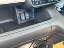 L Hondaセンシング 純正メモリナビ ETC 禁煙車 ワンオーナー リア左側パワースライドドア 運転席助手席シートヒーター 充電用USBジャック ロールサンシェード フルLEDヘッドライト ドラレコ付(26枚目)