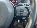 ステアリング右側はクルーズコントロールスイッチなどを装備