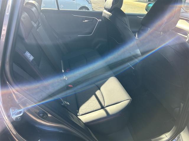 RAV4 アドベンチャー オフロードパッケージ パノラマモニター デジタルミラーパワーバックドア(7枚目)