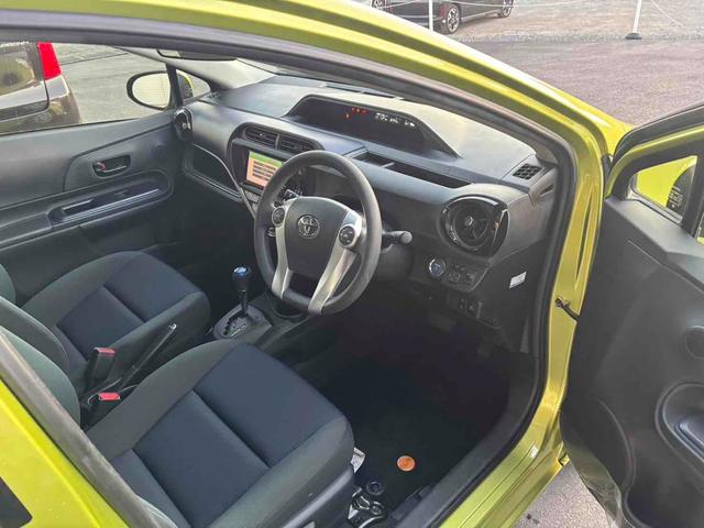 アクア S ナビ TV ドライブレコーダー ETC バックカメラ レーンアシスト 衝突被害軽減システム オートマチックハイビーム オートライト スマートキー アイドリングストップ 電動格納ミラー CVT(12枚目)