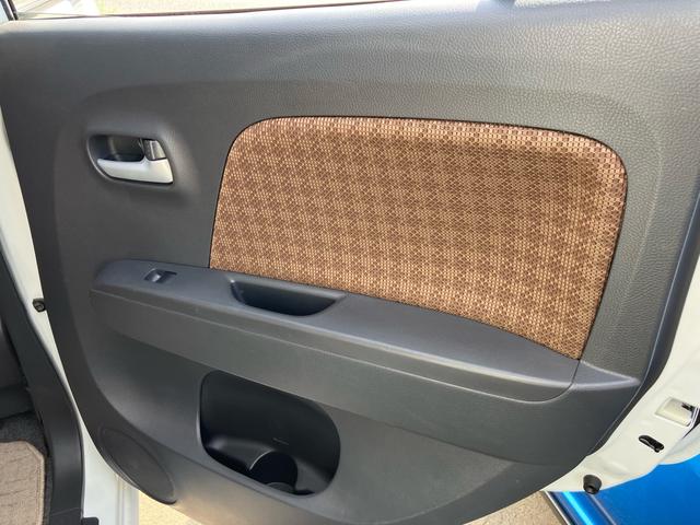 モコ Ｘ　走行３．７万キロ　キーフリー　プッシュスタート　オートエアコン　ＣＤ（30枚目）