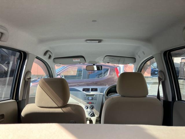 ミラ Ｌ　５ドアモデル　キーレスエントリー　電動格納ミラー　車検９年１０月（9枚目）