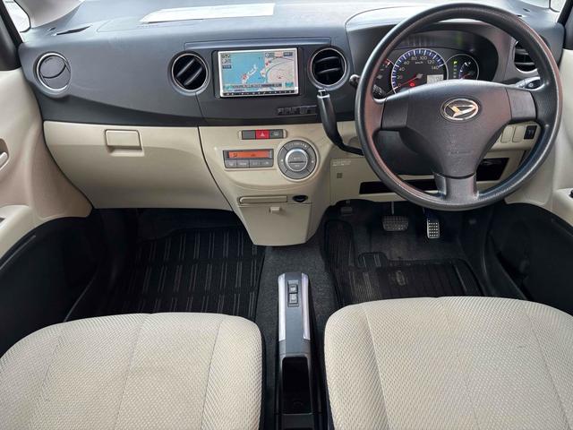 タントエグゼ Ｇ　ＥＴＣ　ナビ　ＴＶ　ＨＩＤ　スマートキー　アイドリングストップ　電動格納ミラー　ＣＶＴ　盗難防止システム　ＡＢＳ　アルミホイール　衝突安全ボディ　エアコン　パワーステアリング　パワーウィンドウ（2枚目）