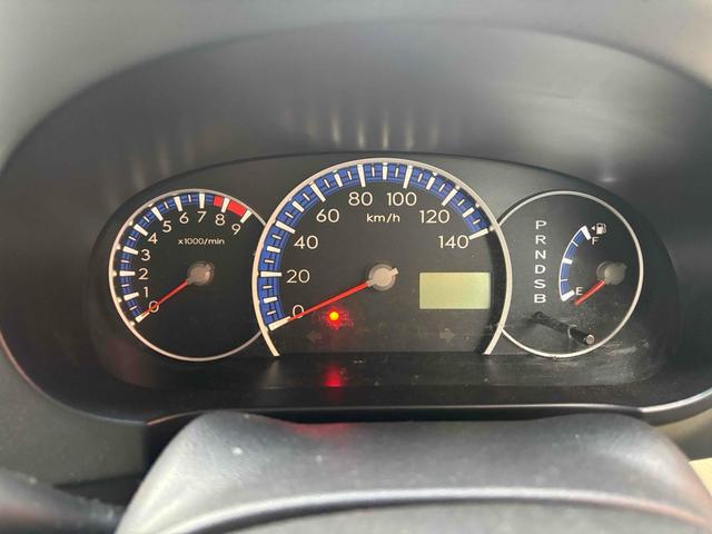 タントエグゼ Ｇ　ＥＴＣ　ナビ　ＴＶ　ＨＩＤ　スマートキー　アイドリングストップ　電動格納ミラー　ＣＶＴ　盗難防止システム　ＡＢＳ　アルミホイール　衝突安全ボディ　エアコン　パワーステアリング　パワーウィンドウ（6枚目）