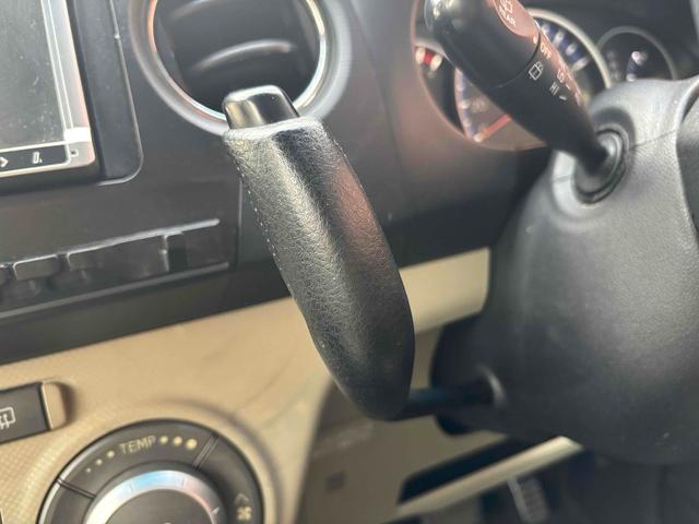 タントエグゼ Ｇ　ＥＴＣ　ナビ　ＴＶ　ＨＩＤ　スマートキー　アイドリングストップ　電動格納ミラー　ＣＶＴ　盗難防止システム　ＡＢＳ　アルミホイール　衝突安全ボディ　エアコン　パワーステアリング　パワーウィンドウ（9枚目）