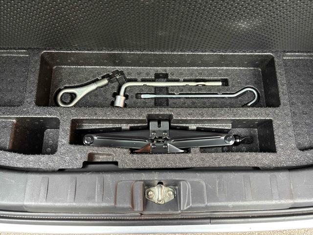 タントエグゼ Ｇ　ＥＴＣ　ナビ　ＴＶ　ＨＩＤ　スマートキー　アイドリングストップ　電動格納ミラー　ＣＶＴ　盗難防止システム　ＡＢＳ　アルミホイール　衝突安全ボディ　エアコン　パワーステアリング　パワーウィンドウ（26枚目）