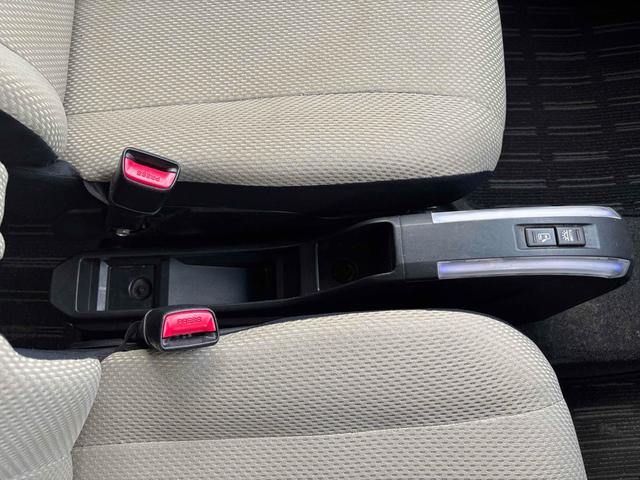 タントエグゼ Ｇ　ＥＴＣ　ナビ　ＴＶ　ＨＩＤ　スマートキー　アイドリングストップ　電動格納ミラー　ＣＶＴ　盗難防止システム　ＡＢＳ　アルミホイール　衝突安全ボディ　エアコン　パワーステアリング　パワーウィンドウ（29枚目）